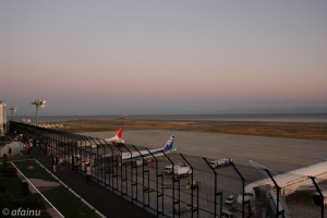 夕暮れの神戸空港